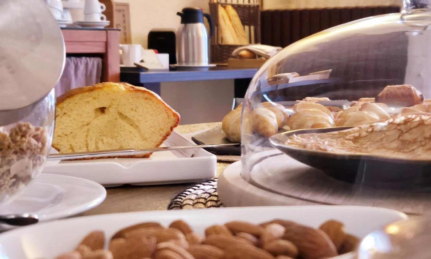 Logis Hotel Le Mistral - Restaurant - Montelimar Sud