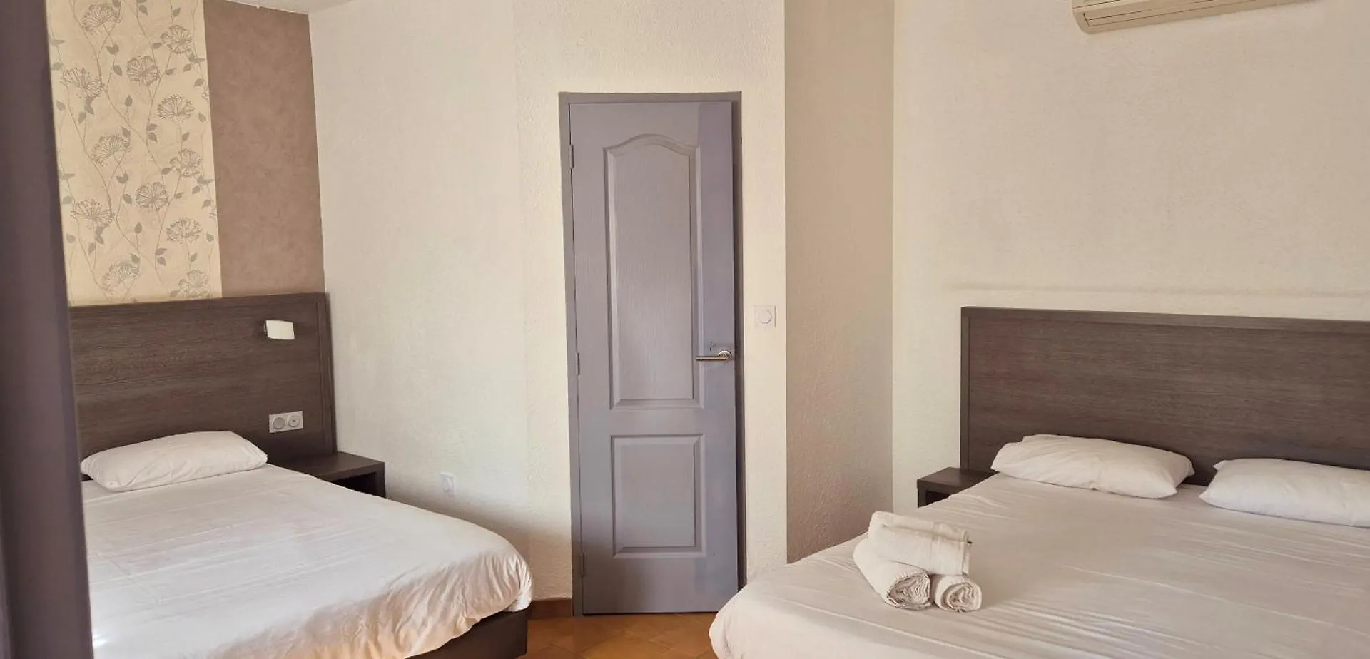 Logis Hotel Le Mistral - Restaurant - Montelimar Sud 3*, Chateauneuf-du-Rhone