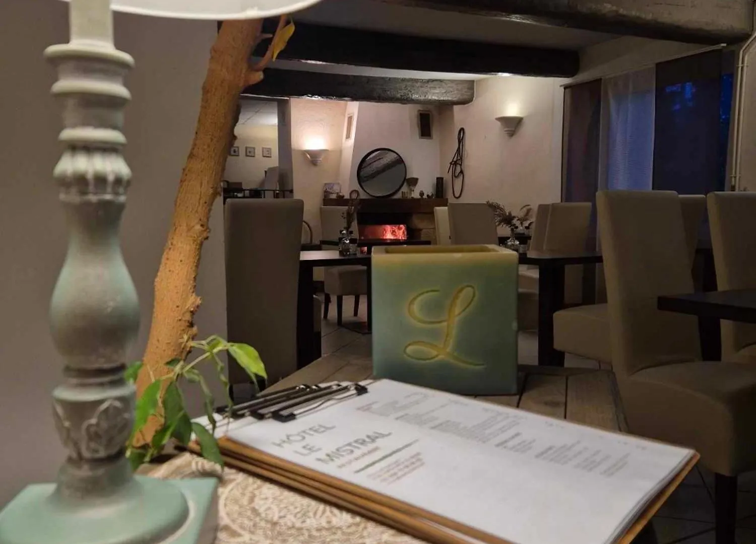 Logis Hotel Le Mistral - Restaurant - Montelimar Sud